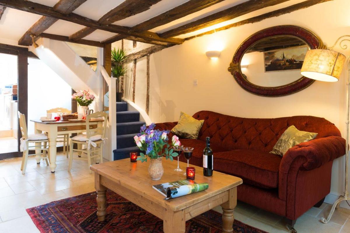 Meddlars A Historic Cottage On The Countryside Edge Of A Vibrant Market Town Hadleigh  المظهر الخارجي الصورة