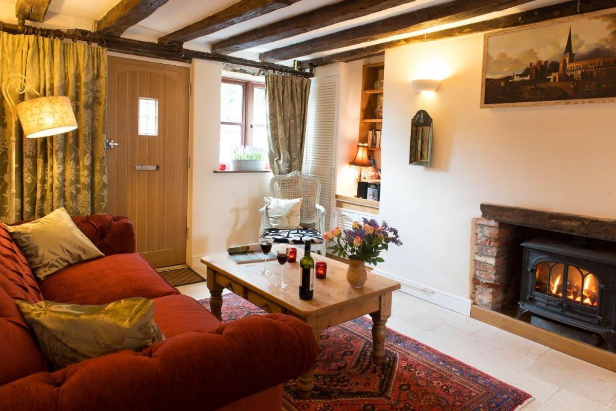 Meddlars A Historic Cottage On The Countryside Edge Of A Vibrant Market Town Hadleigh  المظهر الخارجي الصورة